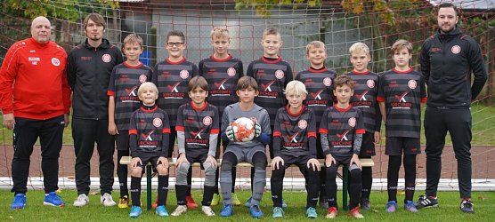 Neues Equipment für den Nachwuchs der FSG Salza (Foto: FSG 99 Salza) Neues Equipment für den Nachwuchs der FSG Salza (Foto: FSG 99 Salza)