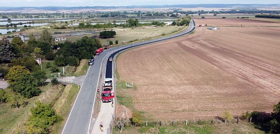 Der neue Radweg kurz vor seiner Vollendung in einer Luftaufnahme (Foto: Daniel Geißler) Der neue Radweg kurz vor seiner Vollendung in einer Luftaufnahme (Foto: Daniel Geißler)