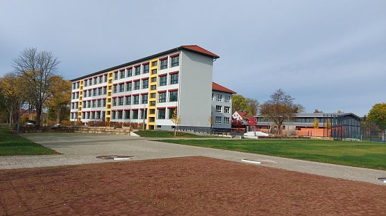 Die Regelschule samt Sporthalle (Foto: Stadt Ellrich)