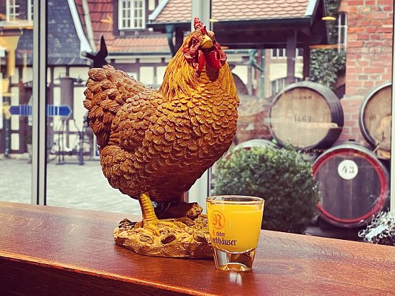 Henriette freut sich auch schon auf den Frauentag in der Traditionsbrennerei (Foto: Echte Nordh&auml;user Traditionsbrennerei)