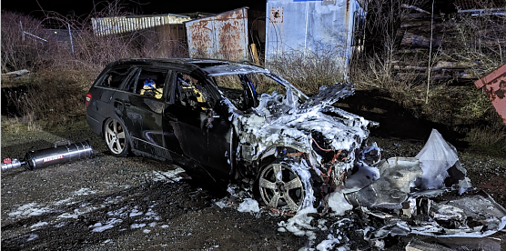 Ausgebranntes Fahrzeug in Ilfeld (Foto: Feuerwehr Ilfeld Wiegersdorf/S.Dietzel) Ausgebranntes Fahrzeug in Ilfeld (Foto: Feuerwehr Ilfeld Wiegersdorf/S.Dietzel)