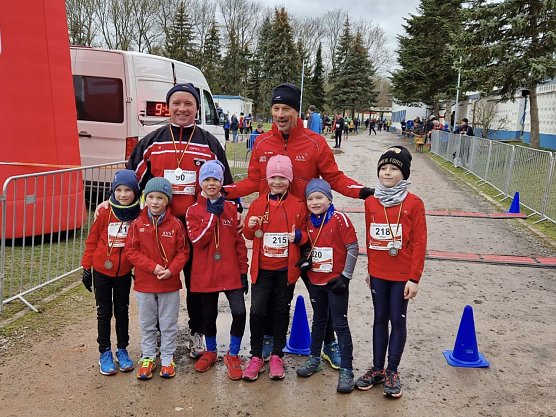 Die HSG Athleten legten beim Albert-Kuntz-Lauf schon einmal für die Saison vor (Foto: Kai Rammelt) Die HSG Athleten legten beim Albert-Kuntz-Lauf schon einmal für die Saison vor (Foto: Kai Rammelt)