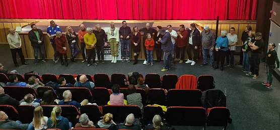 Nach der Premierenvorstellung gestern Abend in Bleicherode (Foto: nnz)