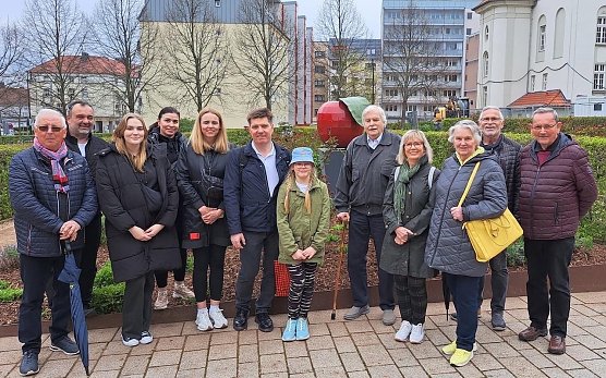  Empfang vor dem roten Apfel (Foto: Stadtverwaltung Nordhausen)