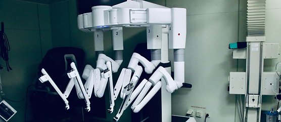 Der neueste Assistent im Südharz-Klinikum heißt "Da Vinci" (Foto: agl) Der neueste Assistent im Südharz-Klinikum heißt "Da Vinci" (Foto: agl)