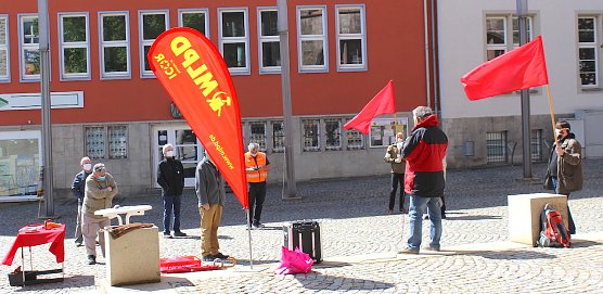 Maikundgebung im Jahre 2020: MLPD k&auml;mpft gegen das Virus und den Klassenfeind (Foto: nnz-Archiv)