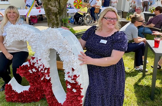 Stra&szlig;enfest zum 30-j&auml;hrigen Jubil&auml;um (Foto: Sonnenhof Ilfeld)