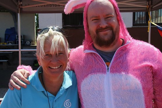 Für die Sportler ist beim Mukolauf nur eines wichtig: hol den Hasen ein so oft es geht (Foto: agl) Für die Sportler ist beim Mukolauf nur eines wichtig: hol den Hasen ein so oft es geht (Foto: agl)