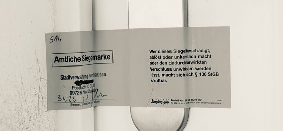 Siegelmarke an einem Büro im Nordhäuser Rathaus (Foto: agl) Siegelmarke an einem Büro im Nordhäuser Rathaus (Foto: agl)