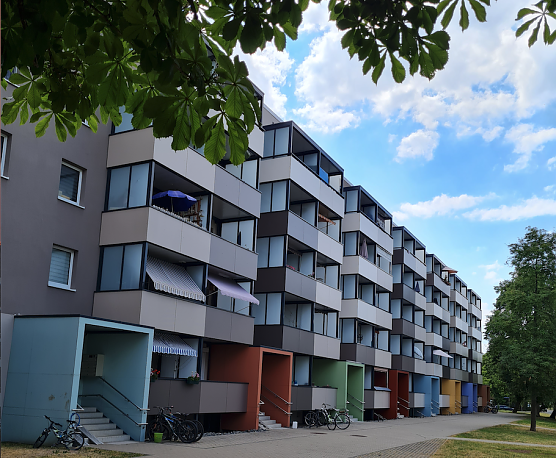 Diese Fassadenseite wurde bereits 2016 saniert (Foto: SWG/Susanne Schedwill)