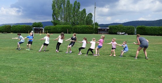 Kindersportfest Tauziehen  (Foto: SV Hermannsacker)