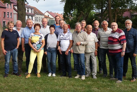 Treffen ehemaliger Nobas-Mitarbeiter (Foto: W.Schumann) Treffen ehemaliger Nobas-Mitarbeiter (Foto: W.Schumann)