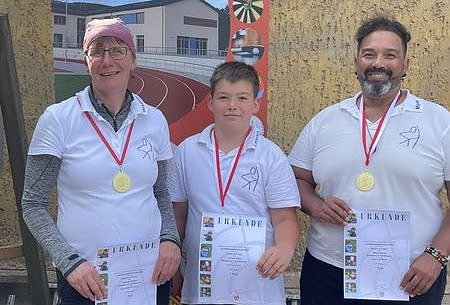 Nordhauaens erfolgreiche Bogenschützen (Foto: Bowteam Nordhausen) Nordhauaens erfolgreiche Bogenschützen (Foto: Bowteam Nordhausen)