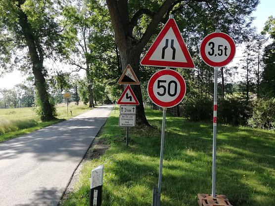 Wetter gut, Straa&szlig;enverkehr aber eingeschr&auml;nkt, wird heute aus sopgienhof gemeldet.  (Foto: W.J&ouml;rgens)