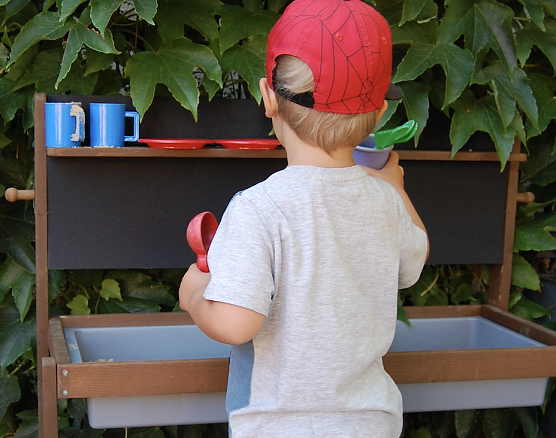 Spielzeugspende f&uuml;r die Johanniter-Kita "Leimbacher Must&ouml;ppchen" (Foto: Katharina Hille)