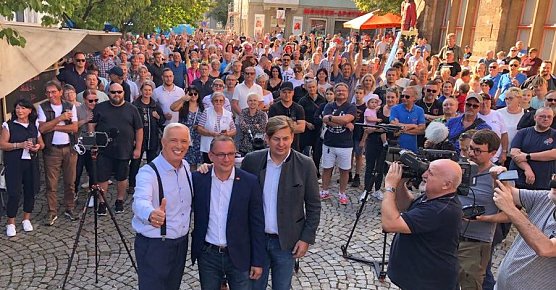 B&uuml;rgerfest der AfD mit Parteiprominenz: Prophet, Krah und Chrupalla sprachen zu den Besuchern (Foto: privat)