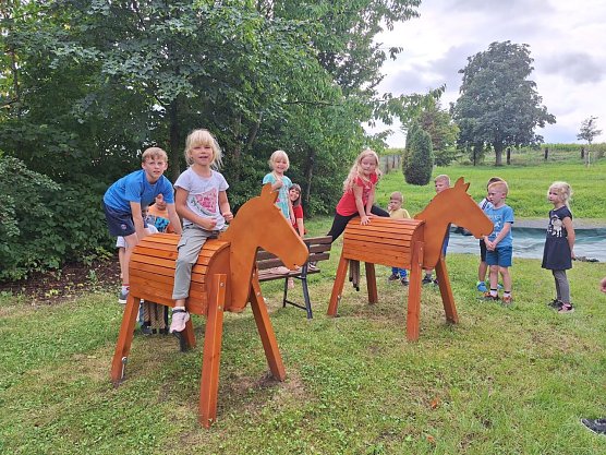 Ponyfest im Hort (Foto: Grundschule Nohra) Ponyfest im Hort (Foto: Grundschule Nohra)