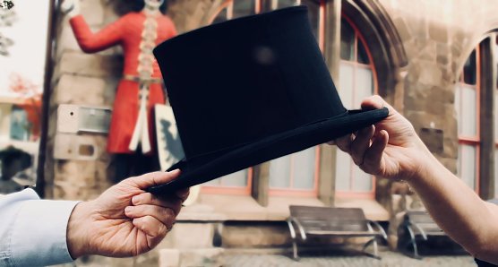 Der Zylinder wird weiter gereicht - die Rolandgruppe hat wieder einen "Zwanziger" (Foto: agl) Der Zylinder wird weiter gereicht - die Rolandgruppe hat wieder einen "Zwanziger" (Foto: agl)