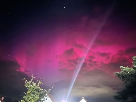 Polarlicht über Nordthüringen (Foto: Christopher Neiße/Silvio Dietzel) Polarlicht über Nordthüringen (Foto: Christopher Neiße/Silvio Dietzel)