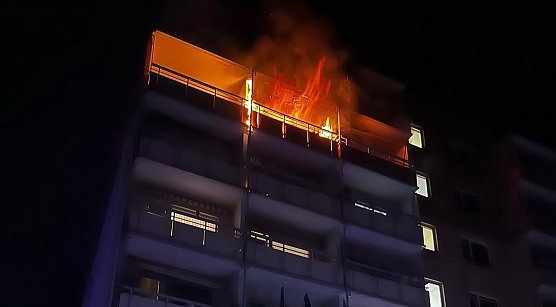 T&ouml;dlicher Brand in der Semmelwei&szlig;stra&szlig;e (Foto: S. Dietzel)