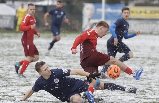 Wacker kam mit den schwierigen Platzbedingungen besser zurecht als die Gastgeber (Foto: FSV Wacker) Wacker kam mit den schwierigen Platzbedingungen besser zurecht als die Gastgeber (Foto: FSV Wacker)