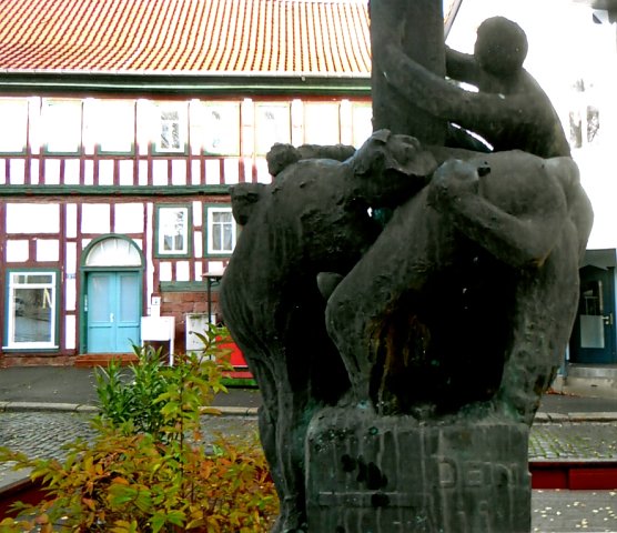 Der M&auml;rchenbrunnen (Foto: Heidelore Kneffel)