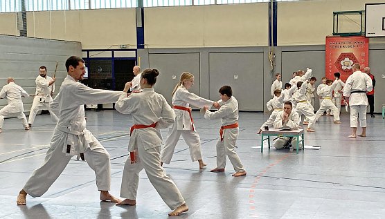 Auch im Advent wird Kampfsport getrieben  (Foto: S.Schr&ouml;ter)