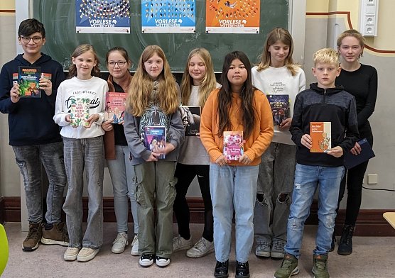 Teilnehmer des diesj&auml;hrigen Vorlesewettbewerbes (Foto: J.W&uuml;nsche)