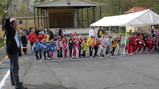 Startschuss durch Landrat Claus (Foto: J. Piper)