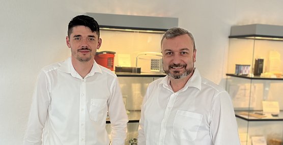 v.l.n.re. Christian Hammel ( neuer Gesch&auml;ftsf&uuml;hrer bei IMG Nordhausen), Helge Maday (Foto: IGM )