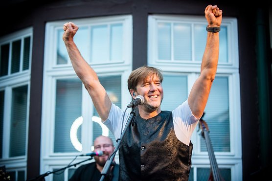 EMMA rocken wieder die Tradi (Foto: Echte Nordh&auml;user Traditionsbrennerei)