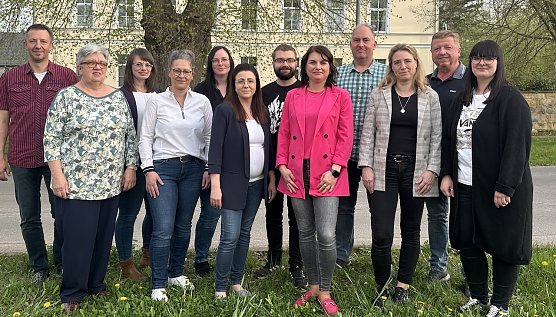 Kandidatinnen und Kandidaten der B&uuml;rgerbewegung Runder Tisch f&uuml;r den Gemeinderat der Gemeinde Werther: (v.l.n.r.): Matthias Jeschke, Roswitha Knopf, Linda Erbsmehl, Jana K&uuml;rbis, Ulrike Bergemann, Elisabeth Schulze, Daniel Rauh, Kristyn Herbst, Andreas Muhl, Claudia Wendt, Steffen Peter, Kathleen Fink (Foto: R.Knopf)