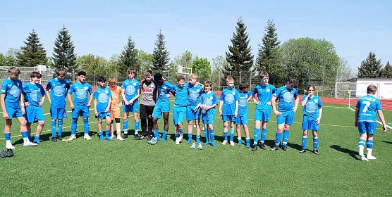 Die C-Junioren des FSV wacker Nordhauen gestern auf dem Göldner (Foto: P.Blei) Die C-Junioren des FSV wacker Nordhauen gestern auf dem Göldner (Foto: P.Blei)