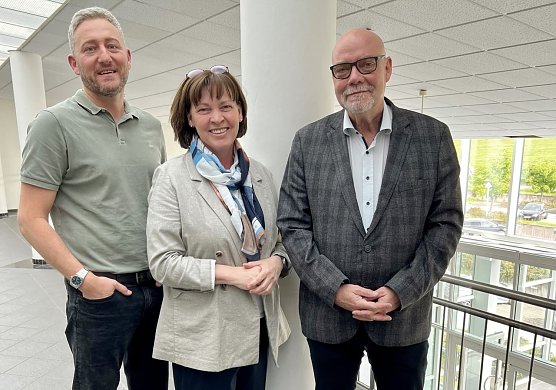v.l. Marco Sievers, Carola Böck und Hans Georg Müller (Foto: Pressestelle Landratsamt) v.l. Marco Sievers, Carola Böck und Hans Georg Müller (Foto: Pressestelle Landratsamt)