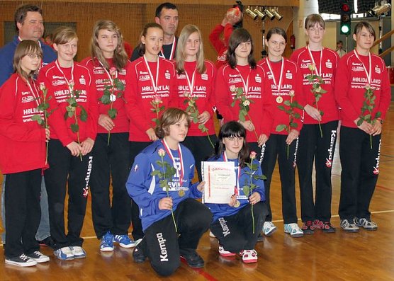 Erfolgreiche Handball-M&auml;dels (Foto: privat)