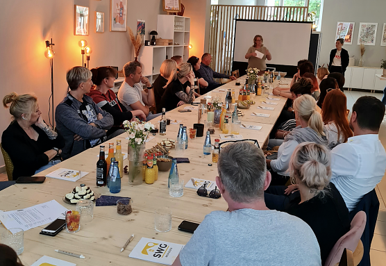 SWG-Chefin Inge Klaan hatte am Donnerstag zum 1. SWG-Gewerbetalk ins Studio Johanna geladen, um mit den Gewerbemietern wieder mehr ins Gespr&auml;ch zu kommen. (Foto: SWG Nordhausen/S.Schedwill)