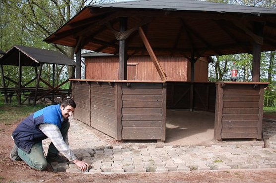 Bald ist es fertig (Foto: P. Grabe) Bald ist es fertig (Foto: P. Grabe)