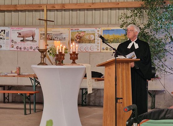 Die Andacht leitete Pfarrer Michael Wegner (Foto: nnz)