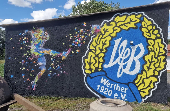 Vereinslogo gesprayt (Foto: VfB Werther) Vereinslogo gesprayt (Foto: VfB Werther)