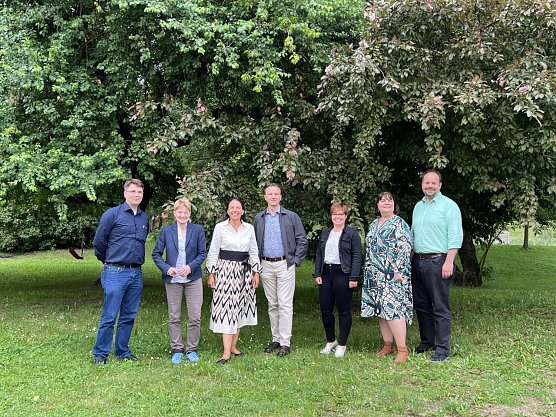 Teilnehmende des Nachtreffens der DFG-Delegationsreise an der Hochschule Nordhausen diskutieren zuk&uuml;nftige Forschungskooperationen (Foto: HSN)