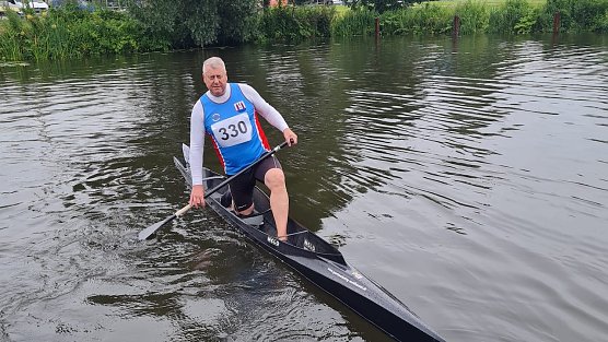 Olaf Ostwald in seinem Kanu (Foto: Olaf Ostwald) Olaf Ostwald in seinem Kanu (Foto: Olaf Ostwald)