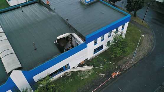 Besch&auml;digtes Dach in der Helmestra&szlig;e (Foto: S. Dietzel)