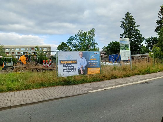 Werbung am Bauzaun (Foto: privat)