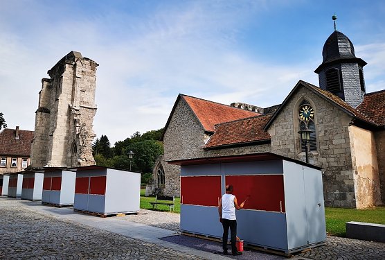 Vorbereitungen für den Klostermarkt i Walkenried (Foto: ZisterzienserMuseum Kloster) Vorbereitungen für den Klostermarkt i Walkenried (Foto: ZisterzienserMuseum Kloster)
