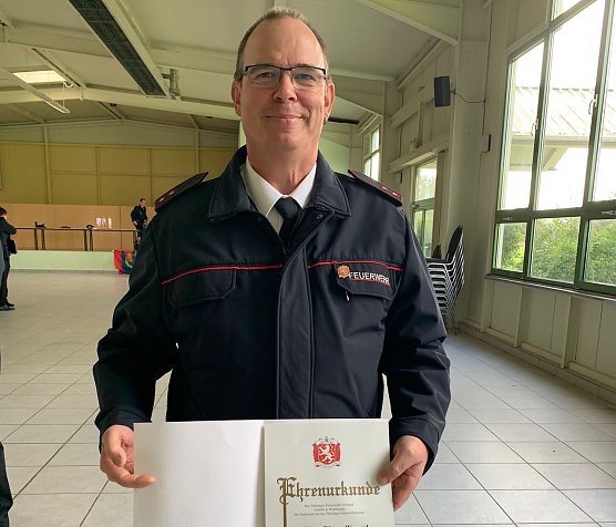 Stadtjugendfeuerwehrwart der Stadt Nordhausen, Dieter Wenzel (Foto: Stadtverwaltung Nordhausen) Stadtjugendfeuerwehrwart der Stadt Nordhausen, Dieter Wenzel (Foto: Stadtverwaltung Nordhausen)