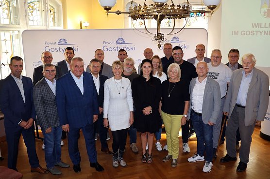 Nordhäuser Kreistagsmitglieder mit polnischen Kollegen (Foto: Landratsamt Nordhausen) Nordhäuser Kreistagsmitglieder mit polnischen Kollegen (Foto: Landratsamt Nordhausen)