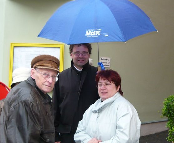 Gespräch mit Bürgermeister (Foto: B. Buchardt) Gespräch mit Bürgermeister (Foto: B. Buchardt)