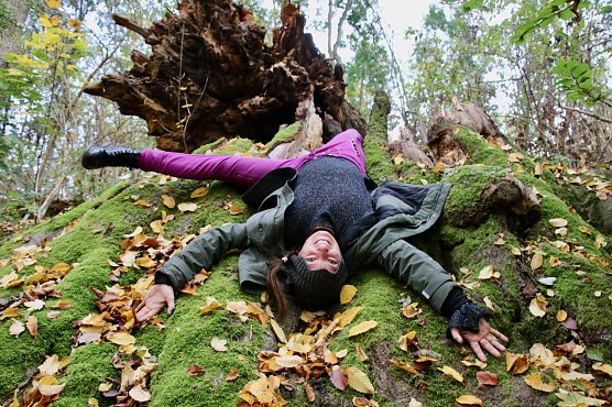 Luftartistin Jana Korb im "Wilden Hölzchen" (Foto: Förderverein Park Hohenrode) Luftartistin Jana Korb im "Wilden Hölzchen" (Foto: Förderverein Park Hohenrode)
