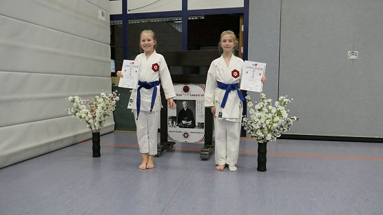 v.l.: Penelope und Magdalena (Foto: Karate Do Kwai)
