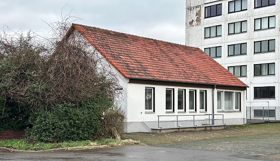 Das Arzth&auml;uschen auf dem Hoch Tief- Gel&auml;nde (Foto: nnz)